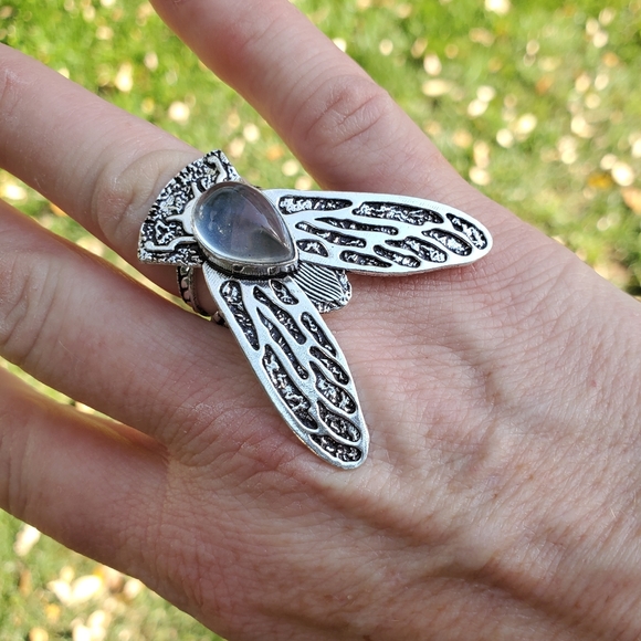 New Rose Quartz Flying Insect Silver Ring. - Picture 4 of 15